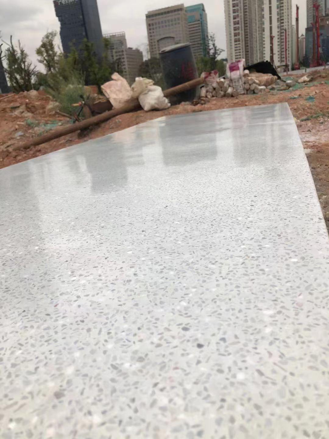 无机水磨石室外景观坐凳案例